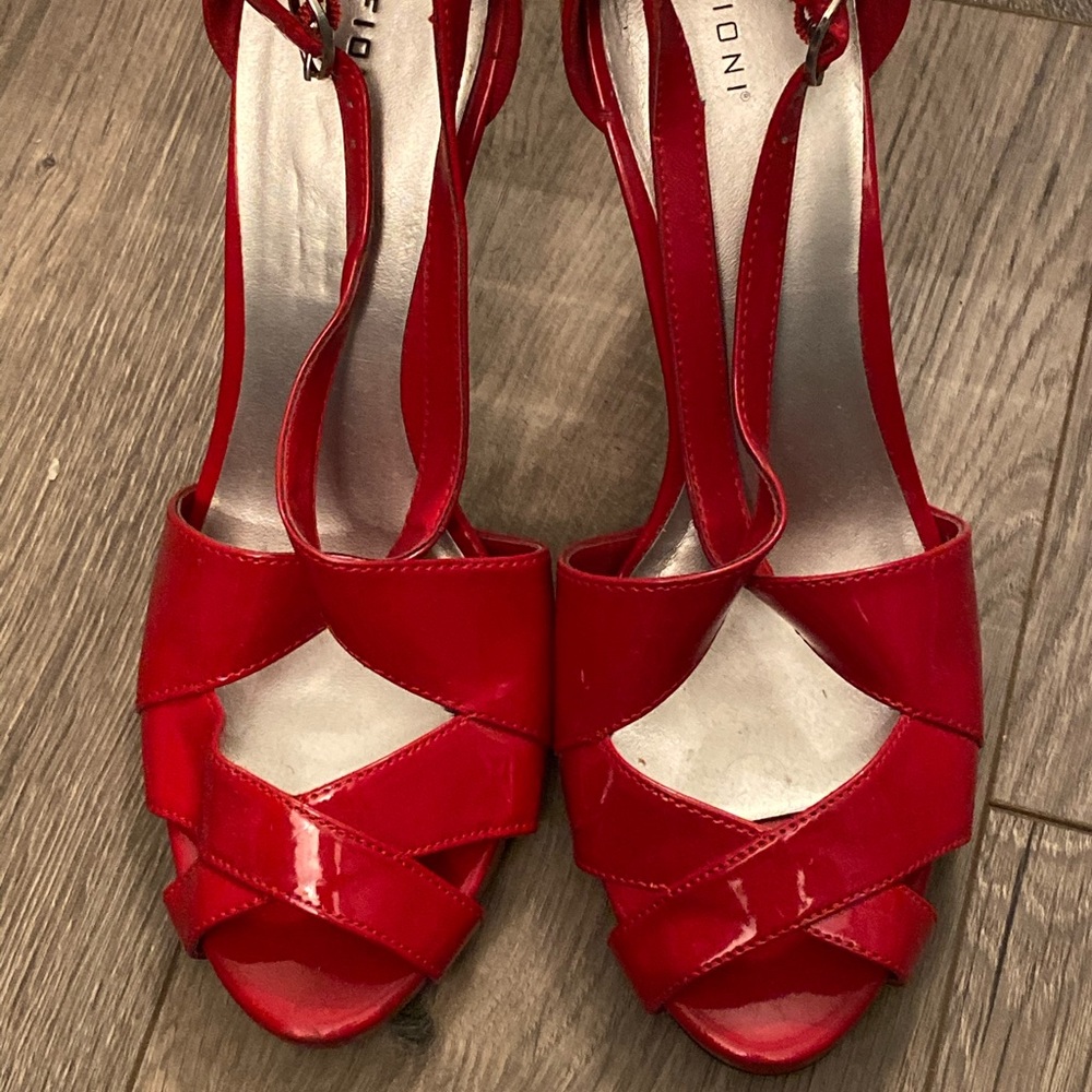 Fioni Red Heels